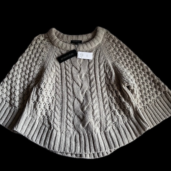 Banana Republic Italian Yarn Sweater - Beige/Taupe (NWT) - Picture 3 of 6